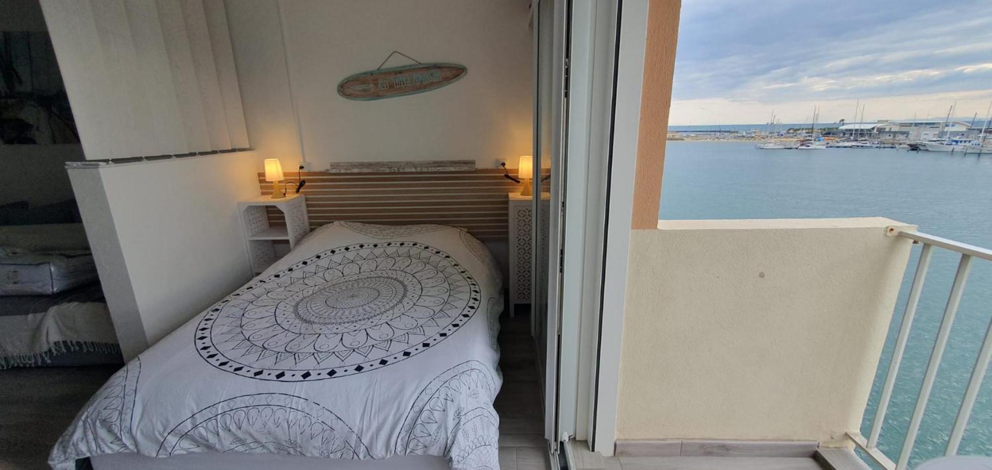 Appartement Avec Balcon, Vue Mer, Piscine, Parking Agde Luaran gambar